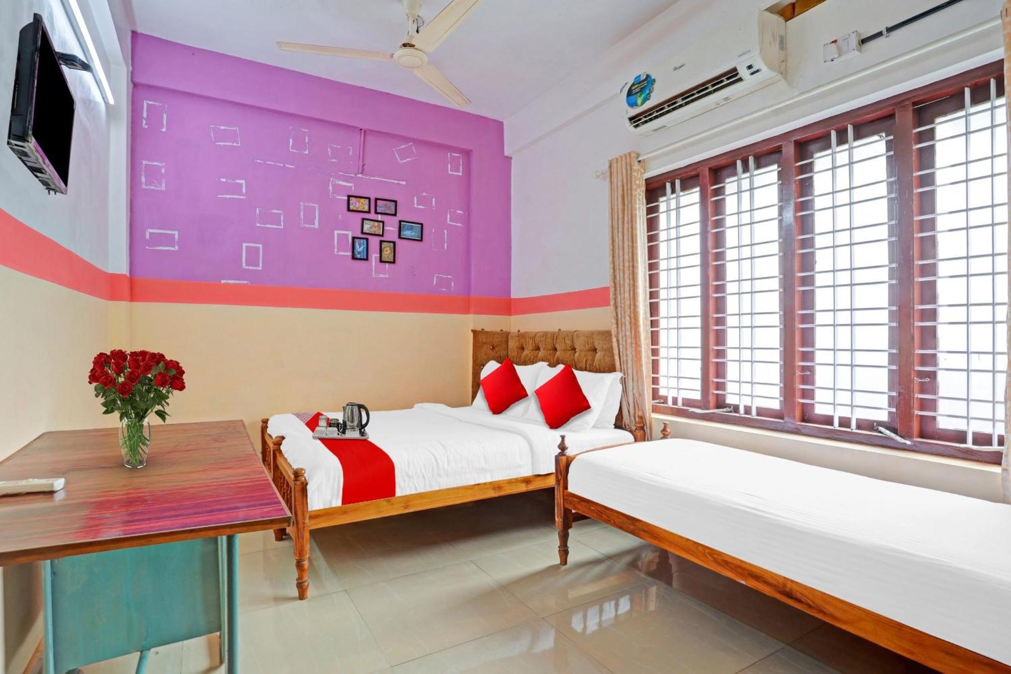 Spot On The New View Regency Hotel Thiruvananthapuram ภายนอก รูปภาพ