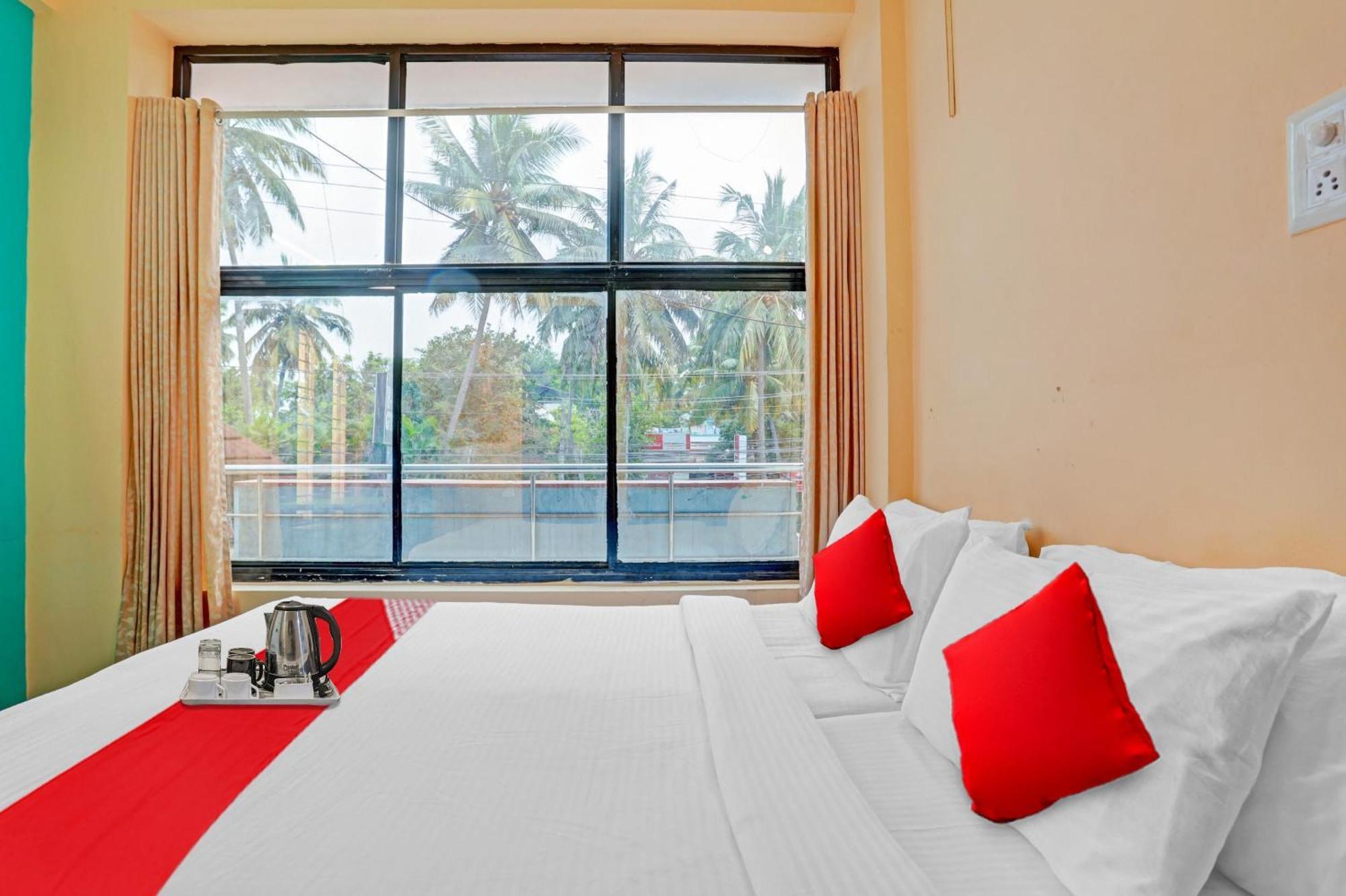 Spot On The New View Regency Hotel Thiruvananthapuram ภายนอก รูปภาพ