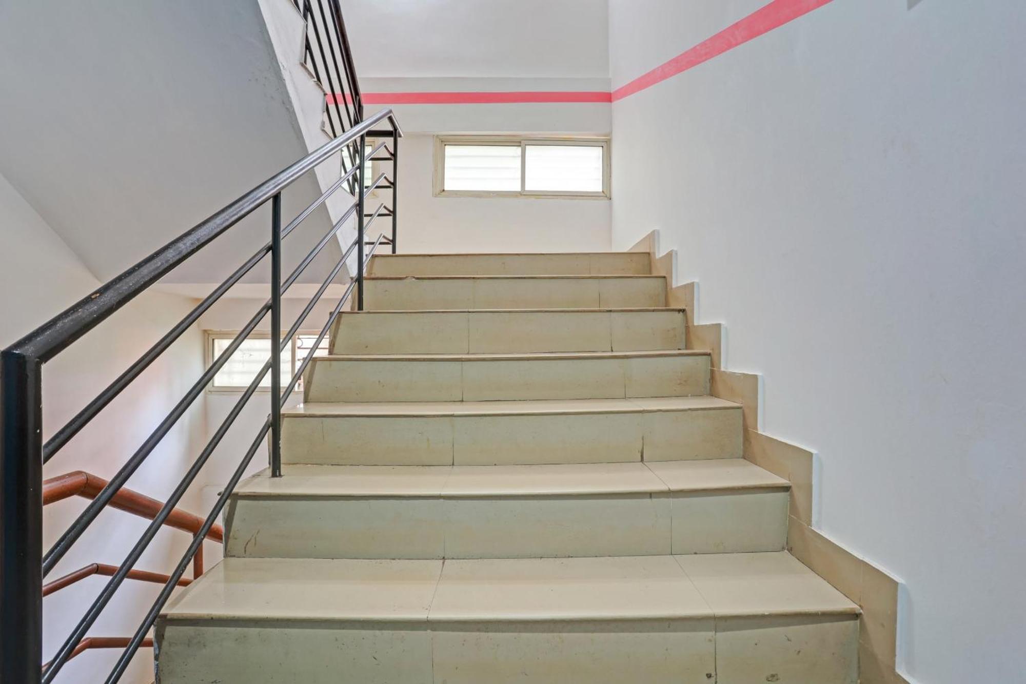 Spot On The New View Regency Hotel Thiruvananthapuram ภายนอก รูปภาพ